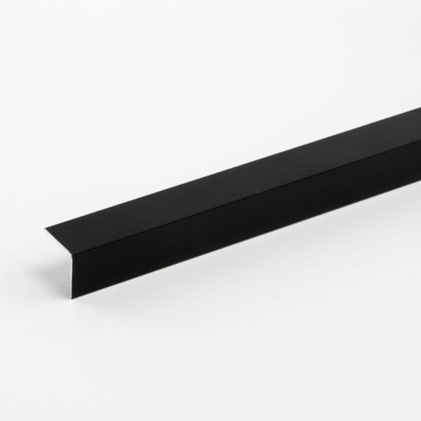 Cornier aluminiu 20 x 20 x 1,2 mm, negru