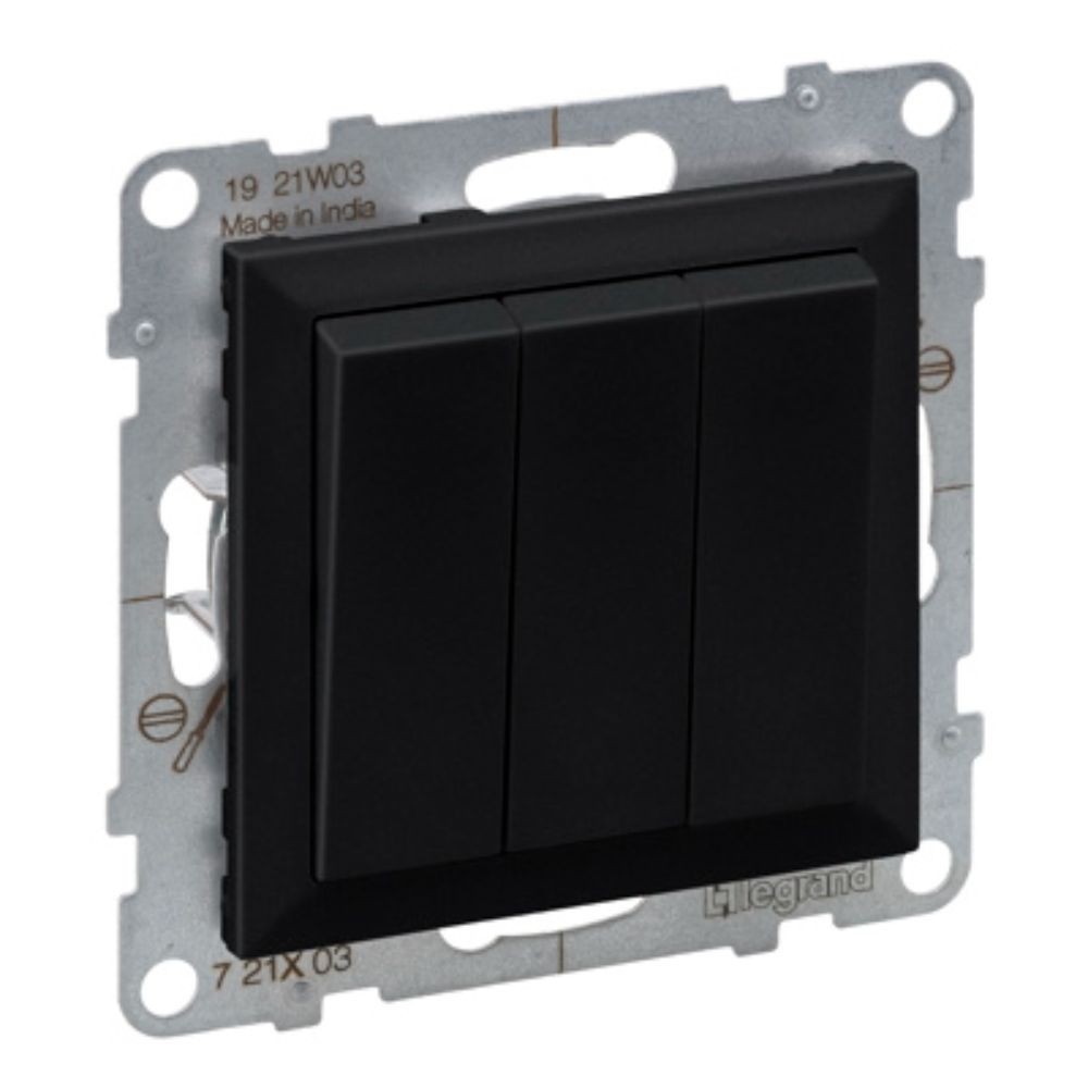Întrerupător triplu Legrand, New Suno, L721403, IP44, montaj încastrat, negru, 72.9 x 72.9 x 42.8 mm Întrerupător triplu Legrand, New Suno, L721403, IP44, montaj încastrat, negru, 72.9 x 72.9 x 42.8 mm