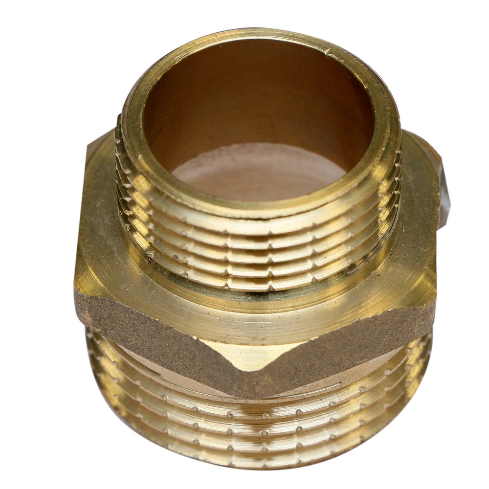Niplu redus alama, diametru 1" x 3/4" Niplu redus alama, diametru 1" x 3/4"