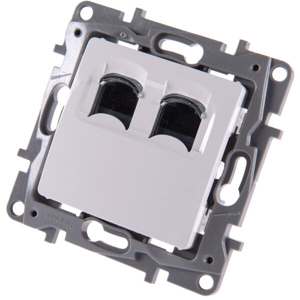Priză dublă date RJ45 UTP cat 6 Niloe, Legrand 764574, alb