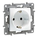 Priză simplă 2P+T Niloe, Legrand 764529, 16A, alb