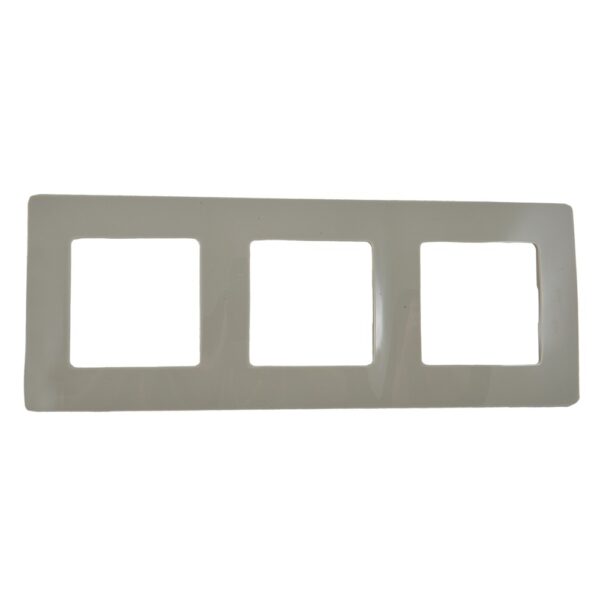 Ramă decor 3 module Niloe, Legrand 665033, argila